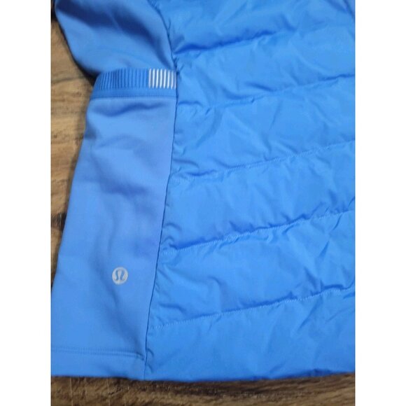 Lululemon Down for It All Vest Blue Nile Size 2 EUC - Picture 10 of 10